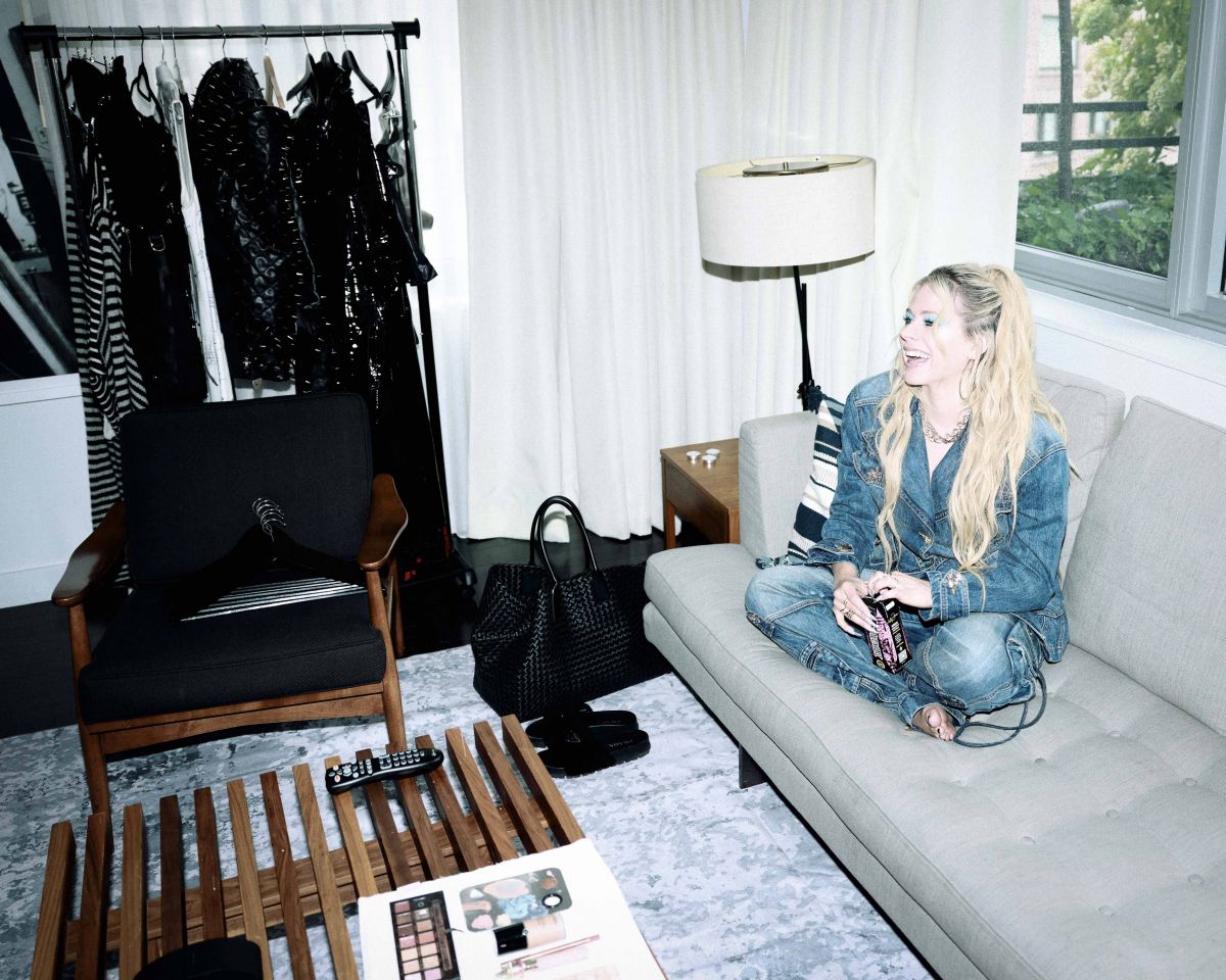 danswinn81's tweet photo. Avril Lavigne https://t.co/8rbaj3wNM5