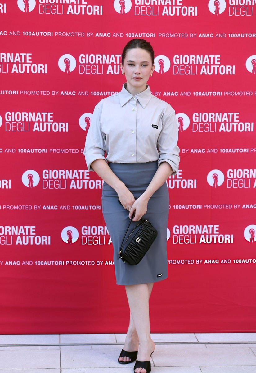 JonnyLeTran5's tweet photo. Blessing your timeline with Cailee Spaeny 😍 #CaileeSpaeny #Priscilla #CivilWar #AlienRomulus #PacificRimUprising #BadTimesattheElRoyale #HowItEnds #WakeUpDeadManAKnivesOutMystery #OntheBasisofSex #TheCraftLegacy #UnlimitedWorld #Vice #Devs #MareofEasttown #beautiful https://t.co/gszbCpgMux