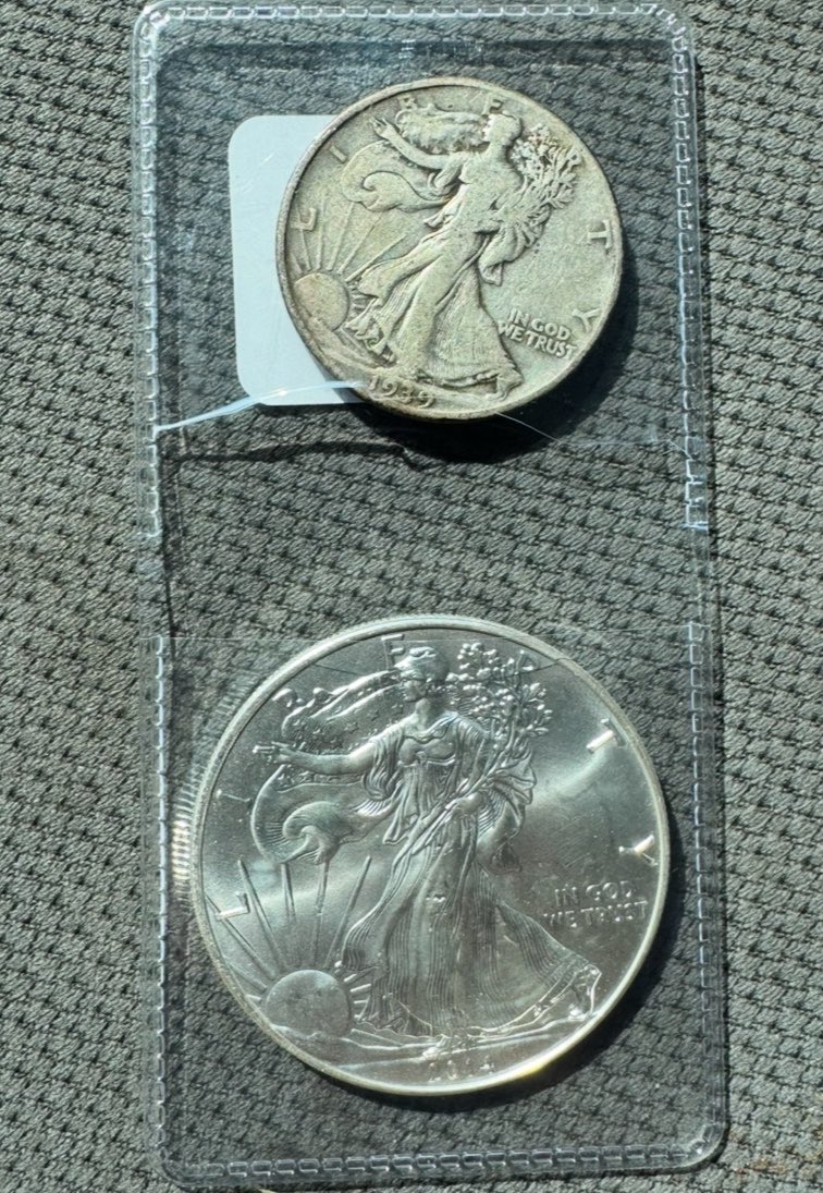 basedspinach's tweet photo. Slow and steady Silver stacking

Side note: last two coin shops I’ve been to were out of mercury dimes https://t.co/vij2oBAzD0
