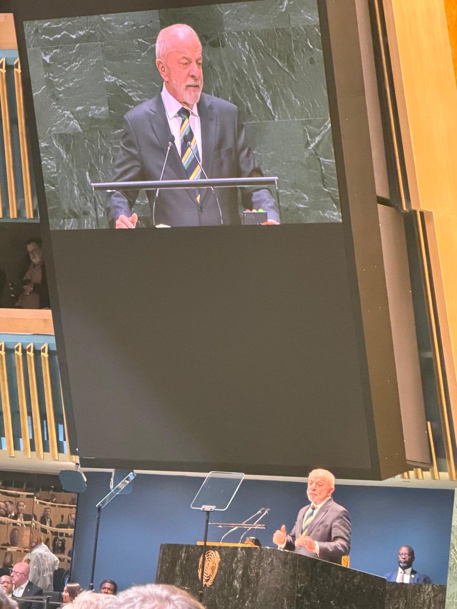 DrTedros's tweet photo. Strong start to the #UNGA General Debate, with President @LulaOficial reflecting on eight decades of multilateralism through the @UN to tackle poverty, advance development and deliver #HealthForAll.

Obrigado, President, for your clear message today that a strong @WHO makes the world a safer place. We remain committed to #StandWithScience.