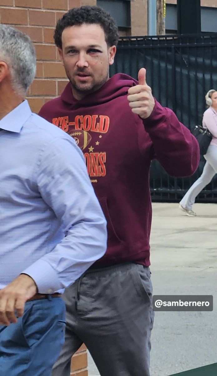 sambernero's tweet photo. Pic I took of Alex Bregman arriving at Wrigley Field this afternoon.  He gave me a thumbs up.

I thought his eye and face looked better than in the Pic he posted yesterday. 

Continued 🙏🙏 for a speedy recovery for Alex. https://t.co/Qt8v3uIGf4