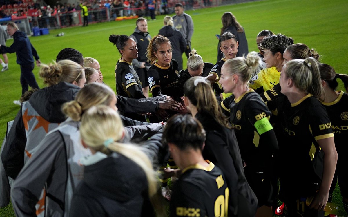 MCWFCXtra's tweet photo. #ManCity are the first English team in the #UWCL to not lose away to Bayern. 😮‍💨 https://t.co/zTNpZwTc6d