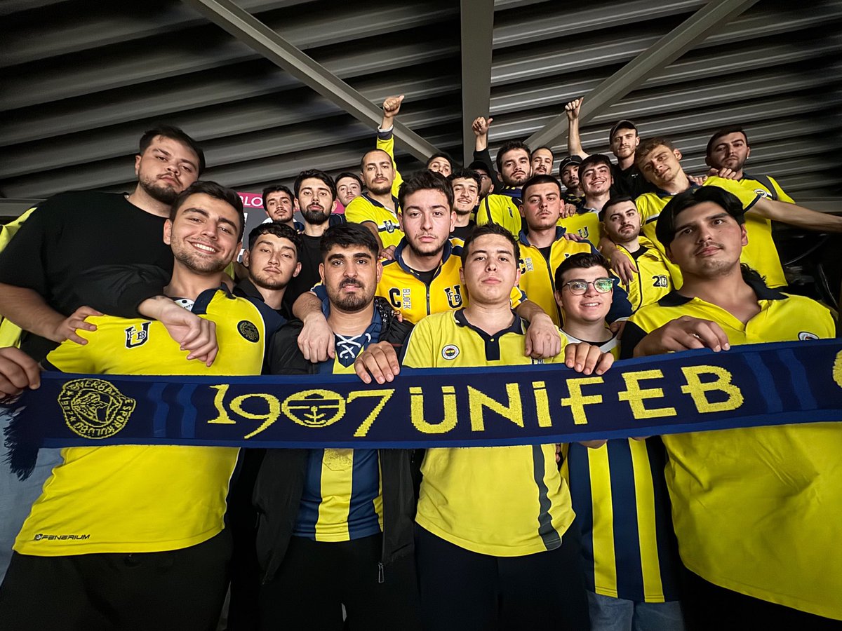 UFBErciyes's tweet photo. “ŞAMPİYON FENER EN BÜYÜK FENER! ”
Fenerbahçe Tarfin 72 - 59 Beşiktaş | 22.09.26 https://t.co/I93GpcS25e