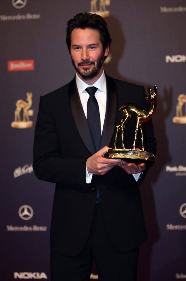 KeanuReeveuvmv's tweet photo. I need a true love ♥️♥️♥️♥️♥️♥️♥️♥️ https://t.co/JBHsBfLFSa