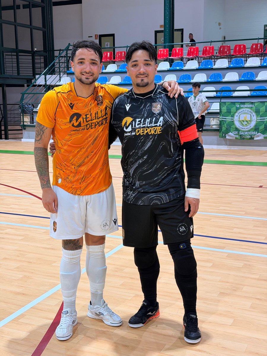 alarcon_e23's tweet photo. Victoria en la primera jornada de liga y mvp del partido entregado por la gente de Salvatierra. 
Un placer poder vivir el sueño de jugar junto a mi hermano en Europa! ⚽️🧤 https://t.co/c10Llyx0U4
