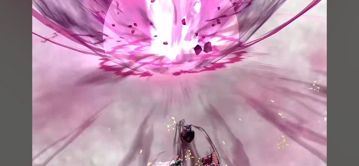 Mattriosca's tweet photo. They've proved once again that, when they put their minds to it, they can come up with great ideas that surpass even the original source material.
Frieza's energy flowing through his hand before taking shape outside it, Zarbon and Dodoria's reactions, the sense of scale, the effects wrapping around the three models since they are solid bodies, and the clever use of the white background and camera depth in the win screen... everything was awesome.

And people still ask me why I criticize them when they lazily copy and paste the references...