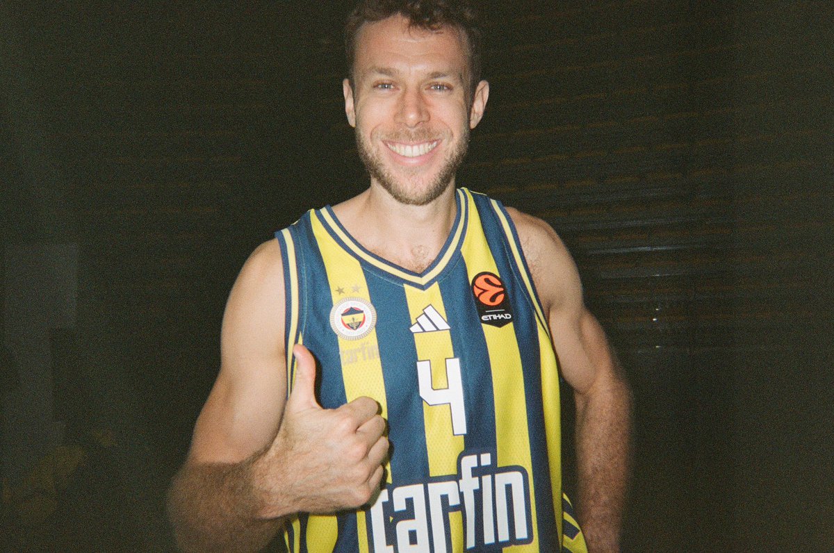 EuroLeague's tweet photo. We just got the disposables back 📸 

@FBBasketbol on film 🎞️ https://t.co/3XyLRPGCT3