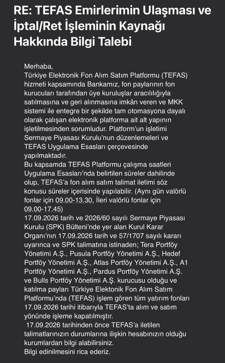 AybarsHanTC's tweet photo. 🔴 Biz kime inanacağımızı iyice şaşırdık. Bankaya soruyoruz, "Biz emri ilettik, sorumlu biz değiliz" yanıtını alıyoruz. TEFAS’a soruyoruz, "Bize iletilen bir emir yok, olsaydı dikkate alırdık" diyerek aracı kurumu işaret ediyorlar. İnsanları kurumlar arasında top gibi oradan oraya savurup duruyorsunuz. Devlet kurumları neden bu karmaşaya ve sorumsuzluğa bir çare bulamıyor?

Ben emrimi 16/09/2026 tarihinde, saat 00:01’de güne girer girmez sisteme iletmişim; sabah bakıyorum "Emriniz iptal edilmiştir" yazıyor. 16/09/2026 gündüz vakti bir daha emir veriyorum, bu sefer 17/09/2026 sabahında tekrar "Emriniz iptal edildi" uyarısıyla karşılaşıyorum. Benim gibi mağdur edilen bir sürü insan var.

Bizler, SPK’nın "17/09/2026 saat 13:30 öncesini kapsamıyor" yönündeki resmî kararına dayanarak, belirtilen tarihten bir gün önce satış emrimizi verdik. Buna rağmen emirlerimiz neden işleme alınmıyor, hangi gerekçeyle iptal ediliyor? Bu mağduriyetin derhal incelenmesini ve yetkililerin bu soruna çözüm getirmesini bekliyoruz.

#TeraFonMağdurları #fonmağdurları #tly #thf #tp2