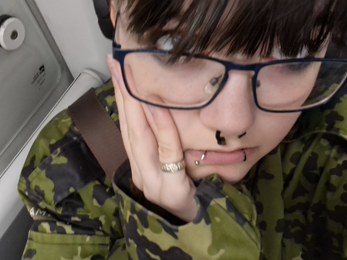PuppyOfMusic's tweet photo. ⠀
 ⠀:¨ ·.· ¨:⠀@limoncello3200
⠀  `· .  Erik ﹒ 19
⠀⠀✚ ₊⠀#lifetwt #booktwt #mangatwt #rygostwt #cigarettetwt #puppyboy
⠀⠀
Follow for oomfship 𐂯 .ᐟ⸝⸝ https://t.co/19GF3CN8Yz