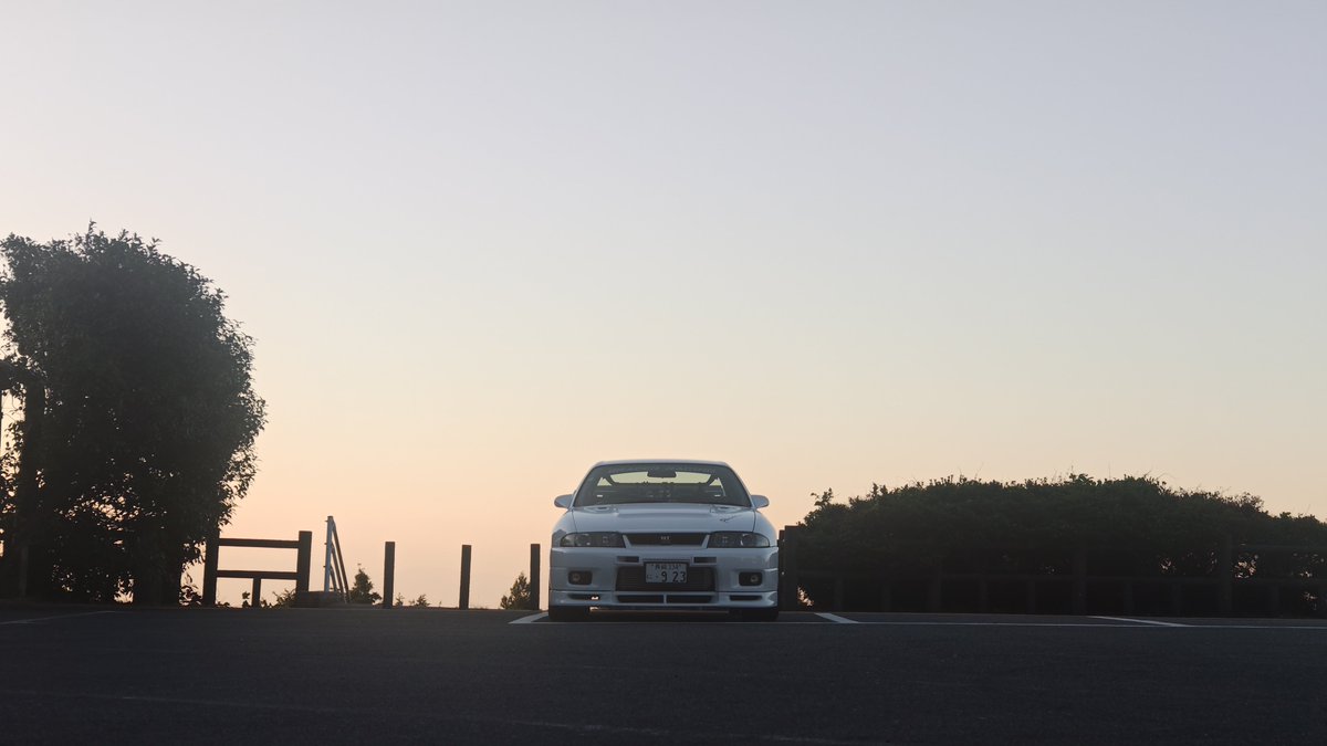 nao555imp's tweet photo. #車乗りとして軽く自己紹介
名前 : いしだ。
性別：漢
年齢：29
身長：171
住み：長崎
車種：スカイラインGT-R【BCNR33】
職業：33Ｒの奴隷
趣味：33Rの奴隷

長崎でスポ車メインのツーリングをよく企画させてもらってます。
もし機会がございましたら宜しくお願い致します。 https://t.co/a8leKnN2x1