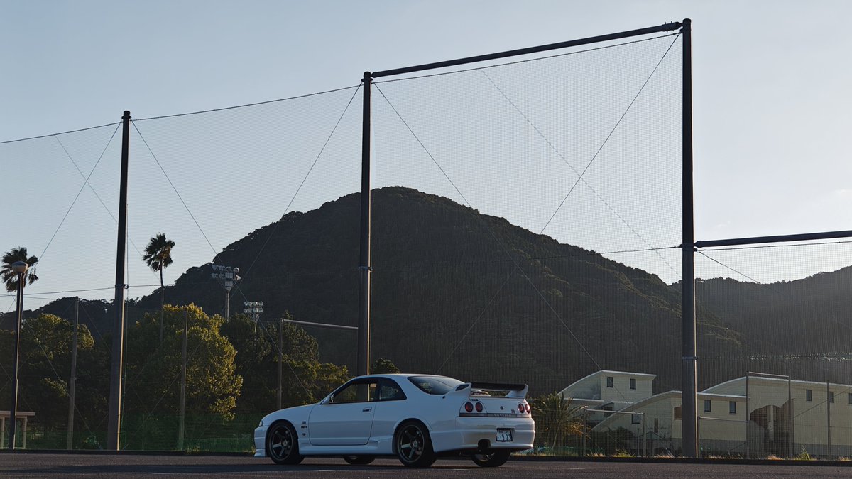 nao555imp's tweet photo. #車乗りとして軽く自己紹介
名前 : いしだ。
性別：漢
年齢：29
身長：171
住み：長崎
車種：スカイラインGT-R【BCNR33】
職業：33Ｒの奴隷
趣味：33Rの奴隷

長崎でスポ車メインのツーリングをよく企画させてもらってます。
もし機会がございましたら宜しくお願い致します。 https://t.co/a8leKnN2x1