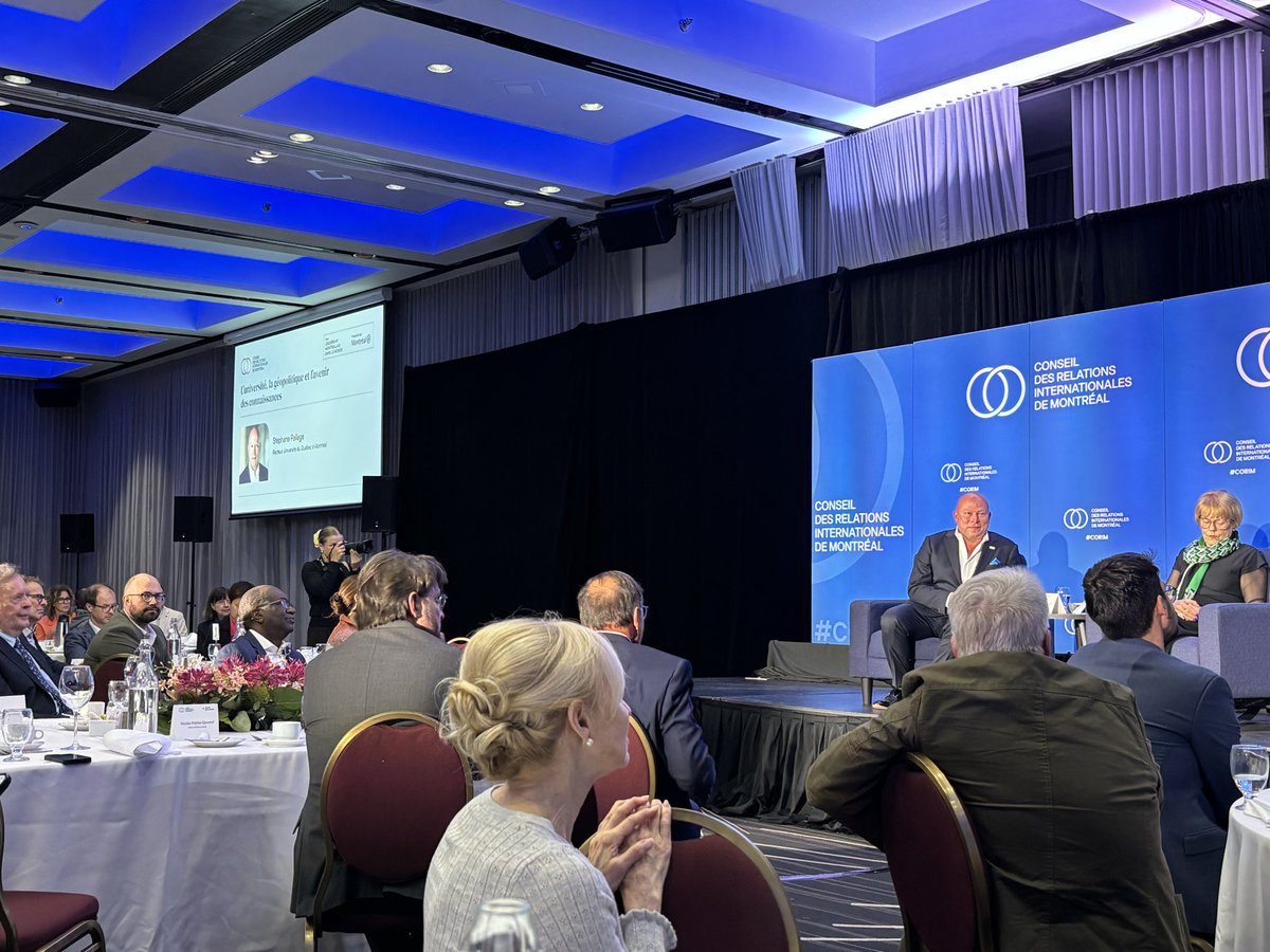 golumen's tweet photo. Au #CORIM, Stéphane Pallage a souligné l’apport de l’immigration et des étudiants internationaux au #Québec. Une invitation à renforcer les liens universitaires entre le #Mexique et le Québec, par la mobilité et la recherche. 🇲🇽⚜️🇨🇦 @UQAM @consulmexmtl https://t.co/BLDEHR3pcq