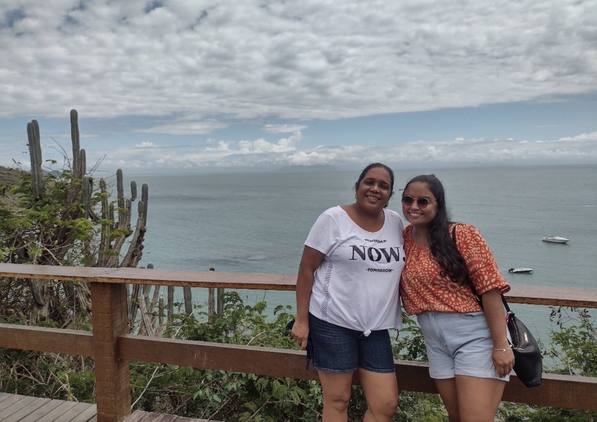 showurlovetoday's tweet photo. @itau @jaoromania Minha mãe faz 60 anos mês que vem e é MUITO fã do Jão. Somos do Rio e já temos passagens pra SP mas não temos ingressos. Levem a gente de presente de aniversário pra essa jovem senhora, Itaú? #MeNotaItaú 🧡 32 https://t.co/cXmLEqTdqH