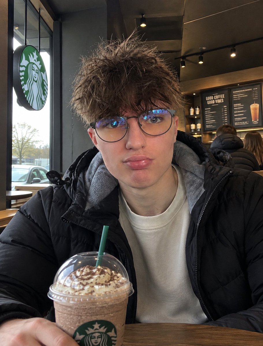 ZanderH3nderson's tweet photo. Coffee date anyone? https://t.co/xTLUxo6bQo