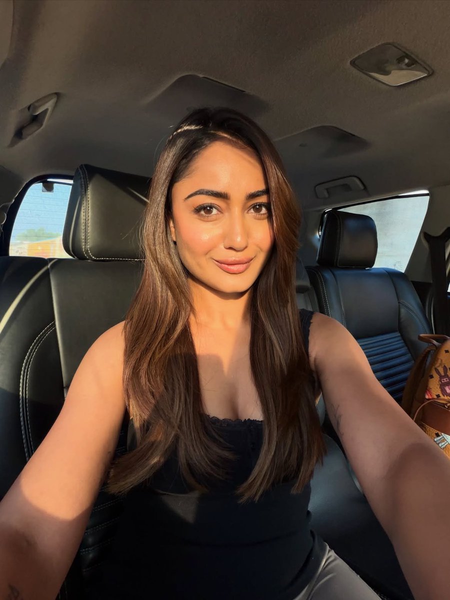 Batman317269's tweet photo. Come on once in a life every thinked about fucking their own mommy and being a cuckson for her and unable to fulfill let's discuss about dark and raw fantasies on our real mommy dm 
#incest #mom #mommy #mother #tridha #tridhachaudary #kajol #kajoldevgan #kajalagarawal #tammanna https://t.co/gAqyfgj6Qy