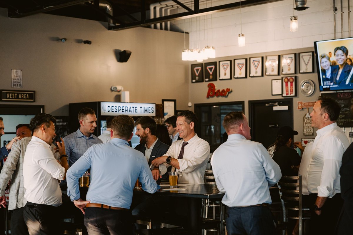 MilVetAngels's tweet photo. MVA (MilVet Angels) partnered with @brave_cap and @Paul_Hastings to take over a local brewery at the Pennsylvania Defense &amp; Innovation Summit 🍻 https://t.co/kBuDuFQrGB
