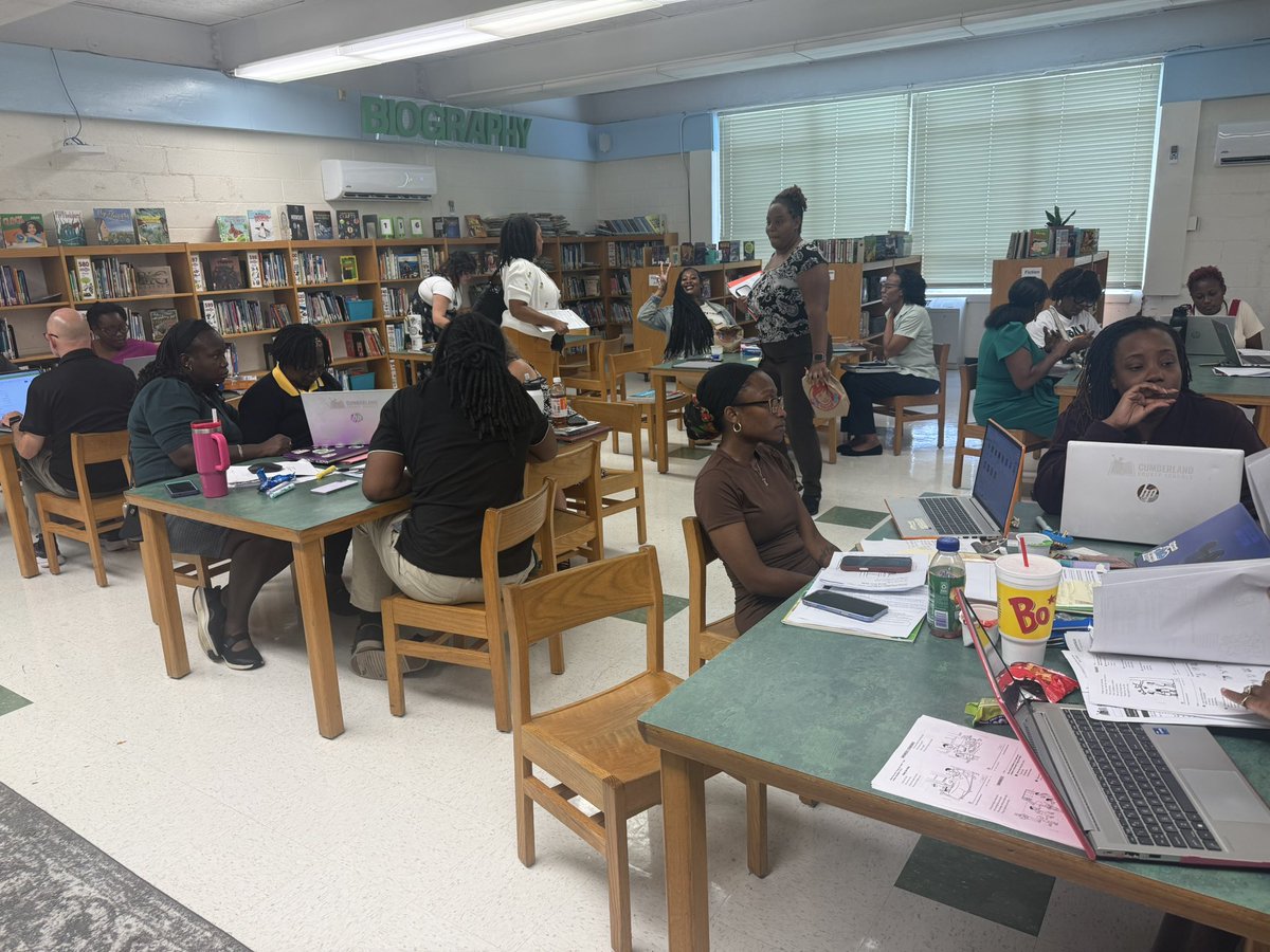 MrsThomasWHES's tweet photo. Enjoyed visiting @Walker_SpiveyEl as they worked on unit 2 internalization in extended PLCs!
#CCS #letsgrow https://t.co/puiD1Rp9w3