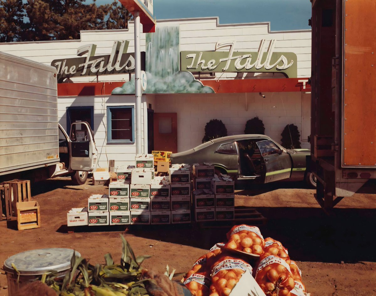 Vrum83's tweet photo. Stephen Shore - U.S. 10, Post Falls, Idaho, 1974 https://t.co/NBLI9NfbLD