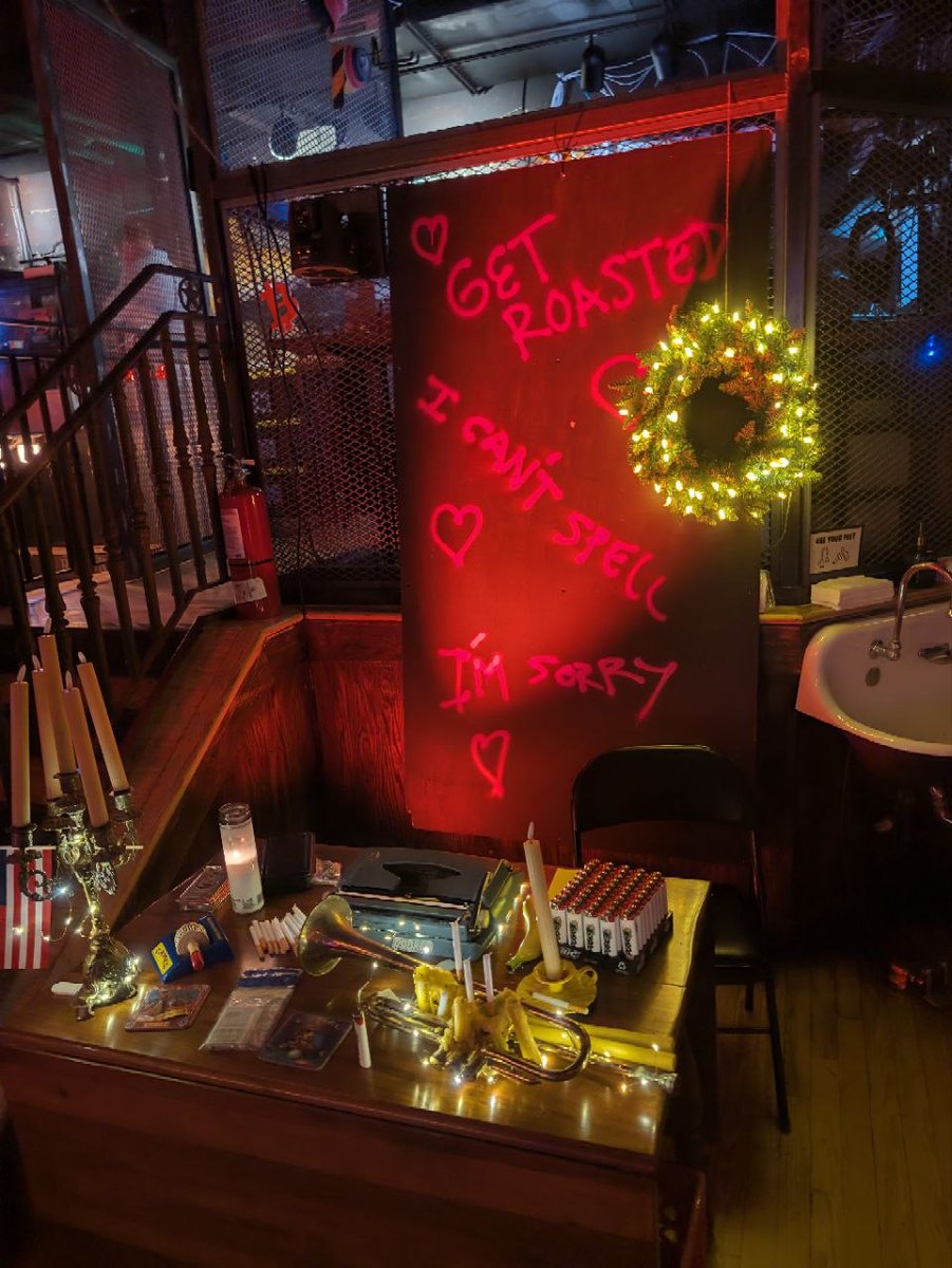 PubKey's tweet photo. WHO LIKES SMOKED MEATS

Tonight, we're joining forces with @bitcoinpolicy to cap off Day 1 of Freedom Tech DC... and what better way to celebrate than to throw another banger ₿EEFSTEAK dinner?

Let @awayslice cook.
Doors at 5. https://t.co/3jG1Zhe14N