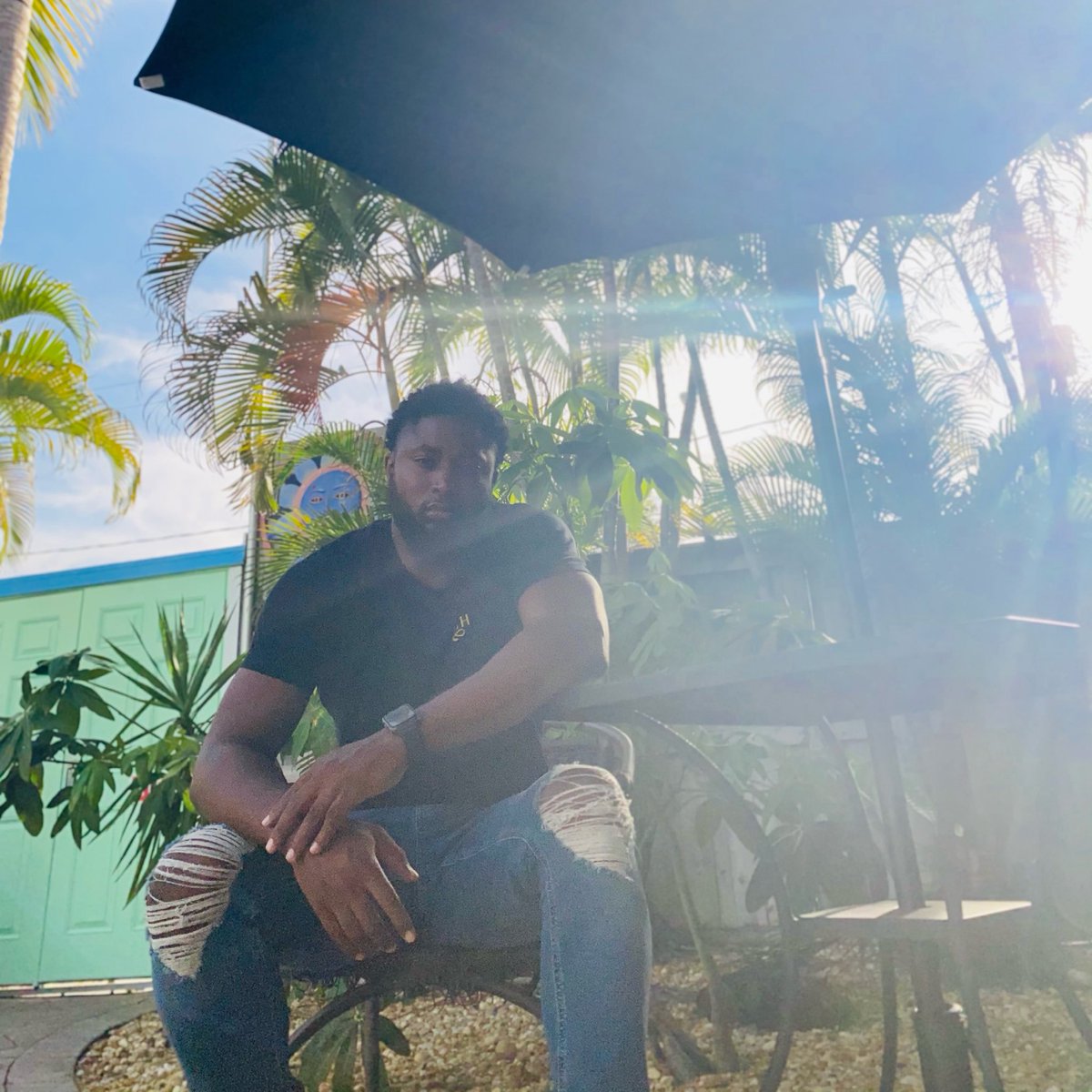 nowaaron_'s tweet photo. #WeOutside and #WeOut https://t.co/B3qYr3qBya