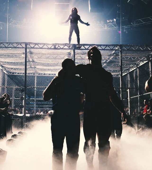 RomanEra0's tweet photo. Undertaker vs Randy Orton 

Hell in a Cell match. 

ICONIC SHOT. https://t.co/eNbV9P4TED