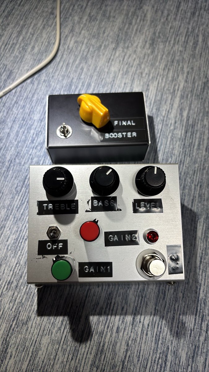 ukulelefromhell's tweet photo. 今夜はふたつ作りました。眠い https://t.co/eoWT8p2LLx