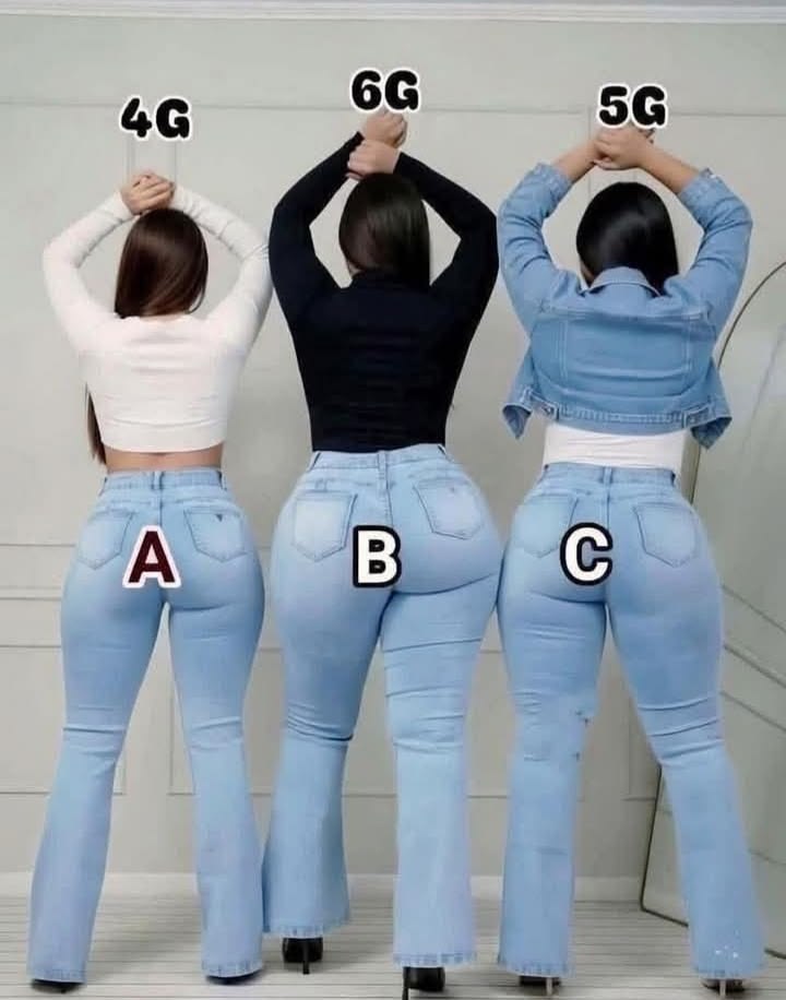 Anamta_ali_'s tweet photo. Hey men ,.

Choose your most favorite 😅🤩 https://t.co/25CcjscZyc