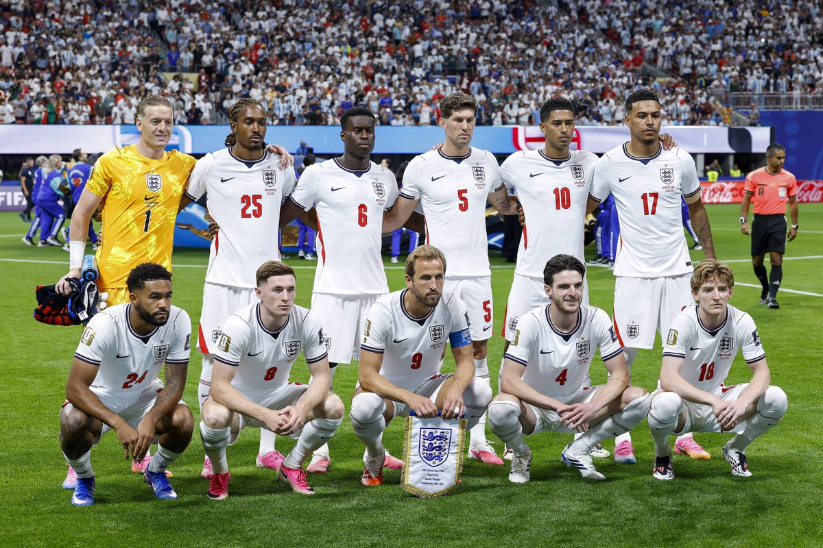 SofascoreBR's tweet photo. Porcentagem de uso de jogadores estrangeiros na liga nacional entre todos das TOP 10 ligas em 2026: 

72.1% - 🏴󠁧󠁢󠁥󠁮󠁧󠁿 Premier League
 71.4% - 🇵🇹 Liga Portugal
 70.7% - 🇮🇹 Serie A
 63.2% - 🇫🇷 Ligue 1
 62.9% - 🇹🇷 Trendyol Süper Lig
 62.3% - 🇩🇪 Bundesliga
 50.1% - 🇳🇱 Eredivisie
 44.5% - 🇸🇦 Saudi Pro League
 43.5% - 🇪🇸 LaLiga
 25.8% - 🇧🇷 Brasileirão