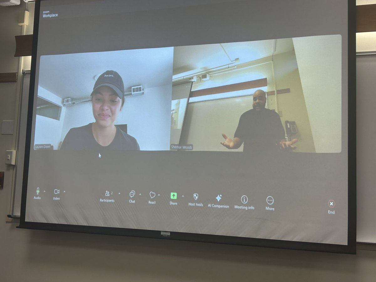 IsaacEdelman's tweet photo. Thank you so much to Utah Jazz sideline reporter Lauren Green (@_thelaurengreen) for speaking to my UF Sports Reporting class with @shemarwoods! https://t.co/PgfvPtO8BT