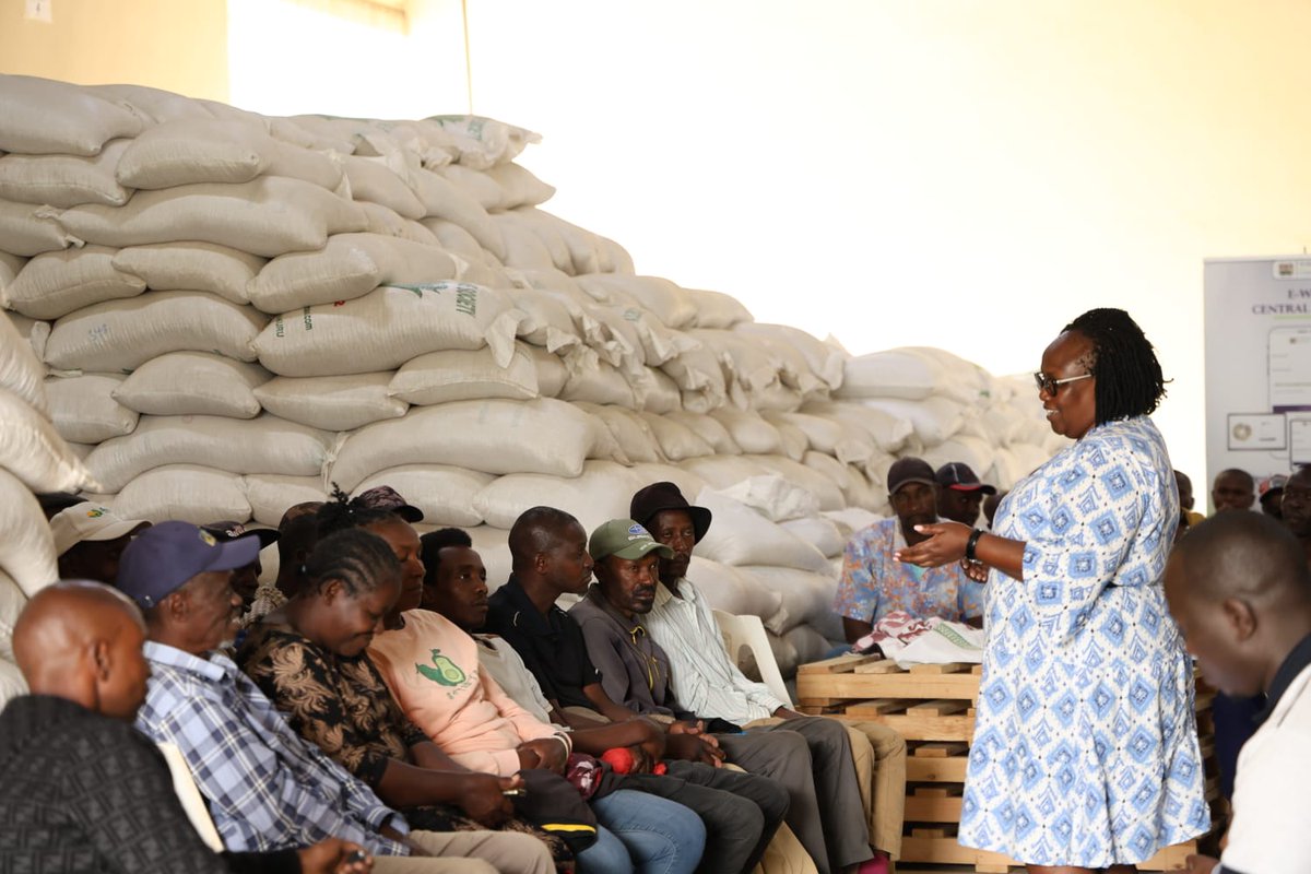 wrscke's tweet photo. The Council, CGA and Hello Tractor, under an AGRA-supported programme, conducted a stakeholder engagement among aggregators drawn from Nakuru County, to promote WRS adoption and increase commodity deposits at Mauka Certified Warehouse. https://t.co/jlOYnj26Gf