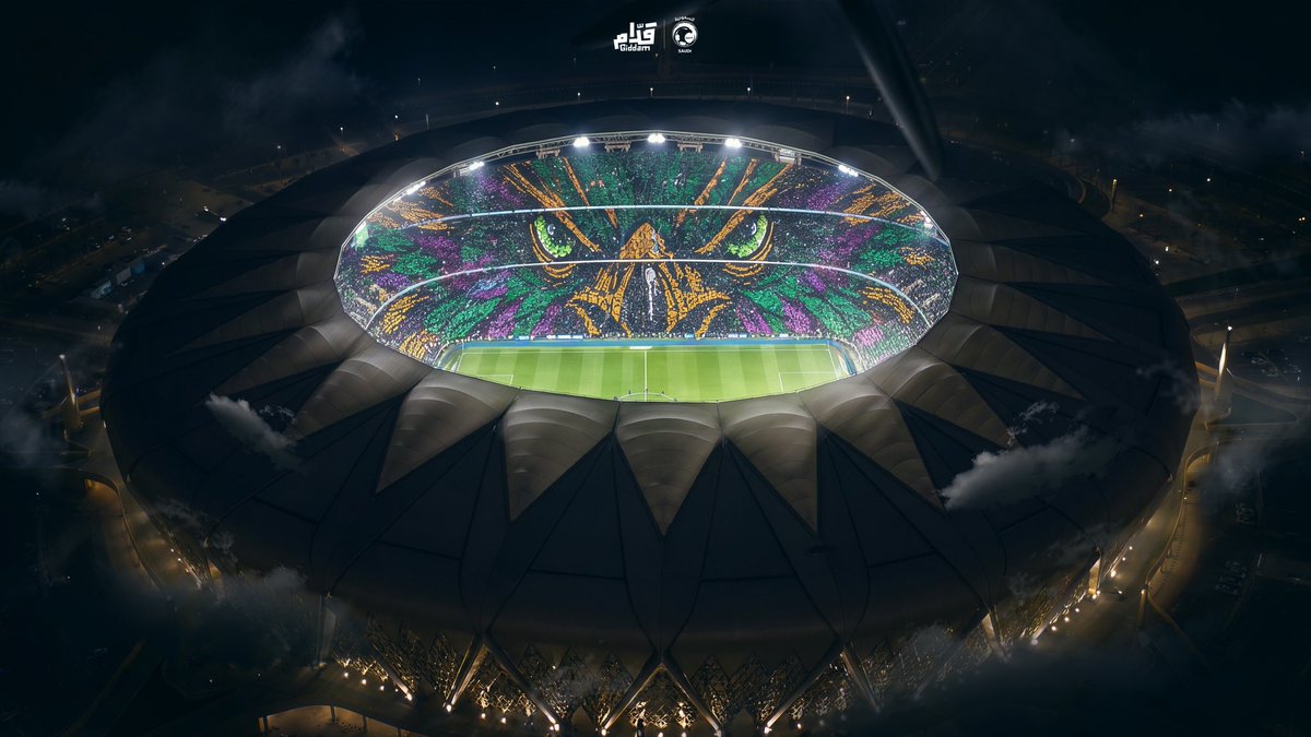 SaudiNTFans's tweet photo. تيفو الصقر 🤩🦅

يزيّن مباراة الافتتاح 💚

#هذا_الأخضر https://t.co/V5UrsKeQn8