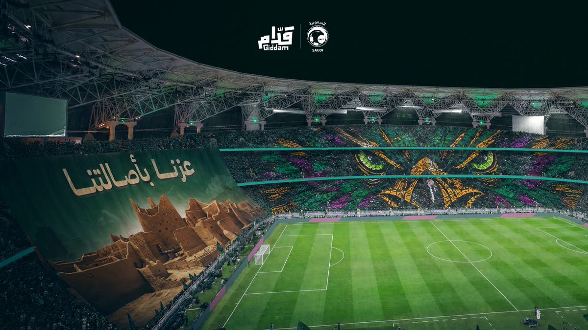 SaudiNTFans's tweet photo. تيفو الصقر 🤩🦅

يزيّن مباراة الافتتاح 💚

#هذا_الأخضر https://t.co/V5UrsKeQn8