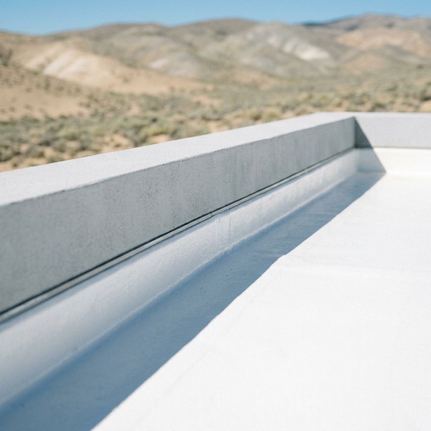 roofcrafterwest's tweet photo. Corners matter as much as the middle. Call 775.831.4188 or visit https://t.co/TRsDRARQ8T
#SPFRoofing #CommercialRoofing https://t.co/pO43C8rl35
