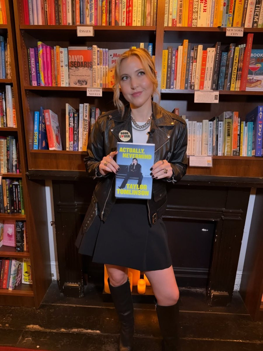 MershonAud's tweet photo. Taylor Tomlinson has published her first book, Actually, Nevermind, and it is out TODAY!

Grab your copy now: https://t.co/0dUkNy3orW

See Taylor live at @MershonAud on Friday, March 19th: https://t.co/RsJKwHOIpG https://t.co/OHLJK6qgLK