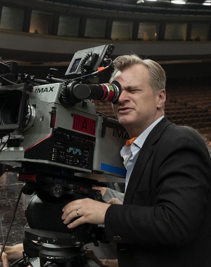 ChaosCrave_'s tweet photo. George Lucas is reportedly lobbying for Christopher Nolan to direct a standalone STAR WARS: DARTH VADER film.

Hayden Christensen is reportedly attached to lead the project, marking his return to the suit for an R-rated, dark-fantasy exploration of the Sith Lord’s peak Imperial era.