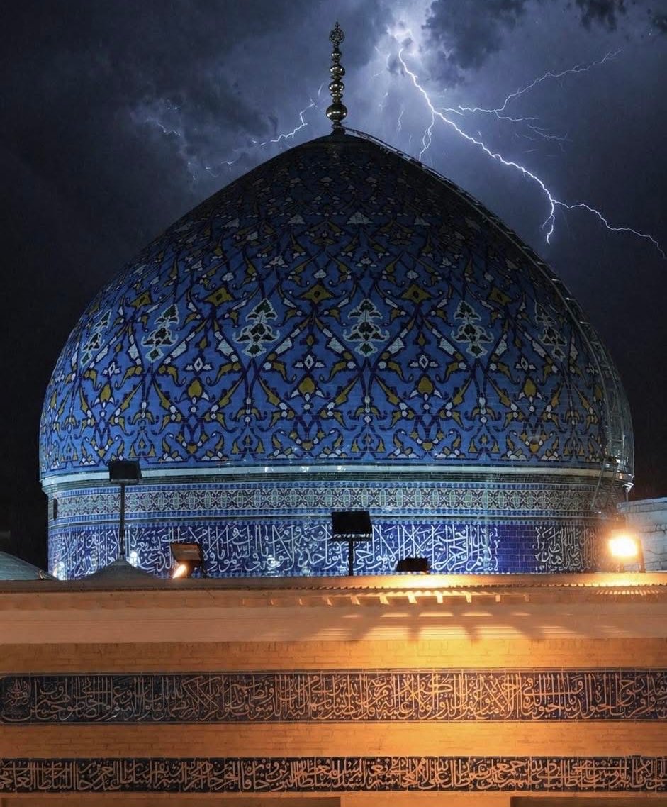 thefaqiir's tweet photo. The man of knowledge speaks with kindness and gentleness, while the ignorant man speaks with harshness and anger.  

- Imam Abdul Qadir al-Jilani al-Hassani https://t.co/7s2tTrtVgZ