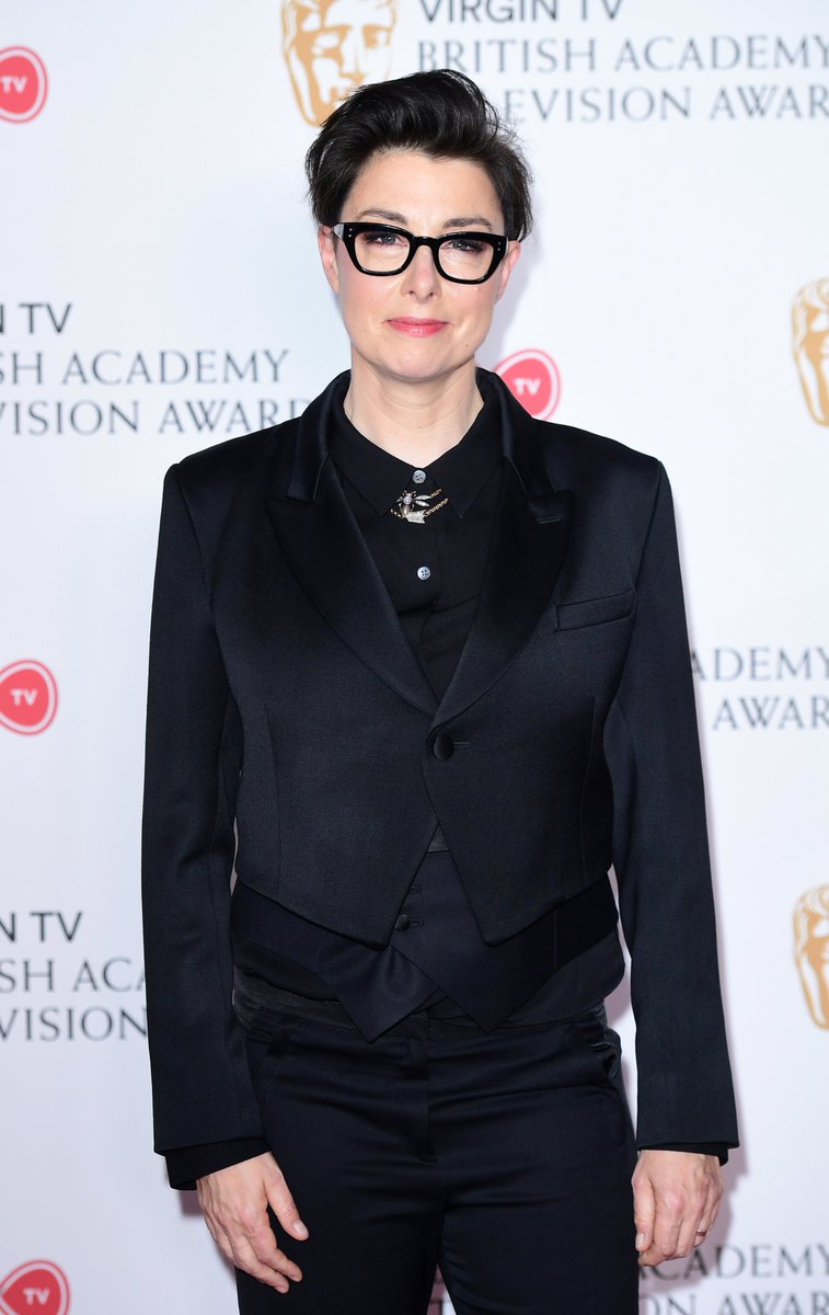 WriterWil's tweet photo. Happy birthday Sue Perkins
#SuePerkins #comedian #presenter #writer #actor #singer #broadcaster #host #Taskmaster #GreatBritishBakeOff #GBBO #WinWin #Hitmen #InsertNameHere #MelAndSue #LightLunch #LateLunch #JustAMinute #HeadingOut #Maestro #ComicRelief #LastChristmas #Fisted https://t.co/UHnwOjHjSv