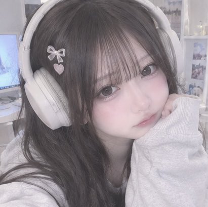 meromeromfi's tweet photo. ゲームするよーん🎮 https://t.co/5G0g5pPzU6
