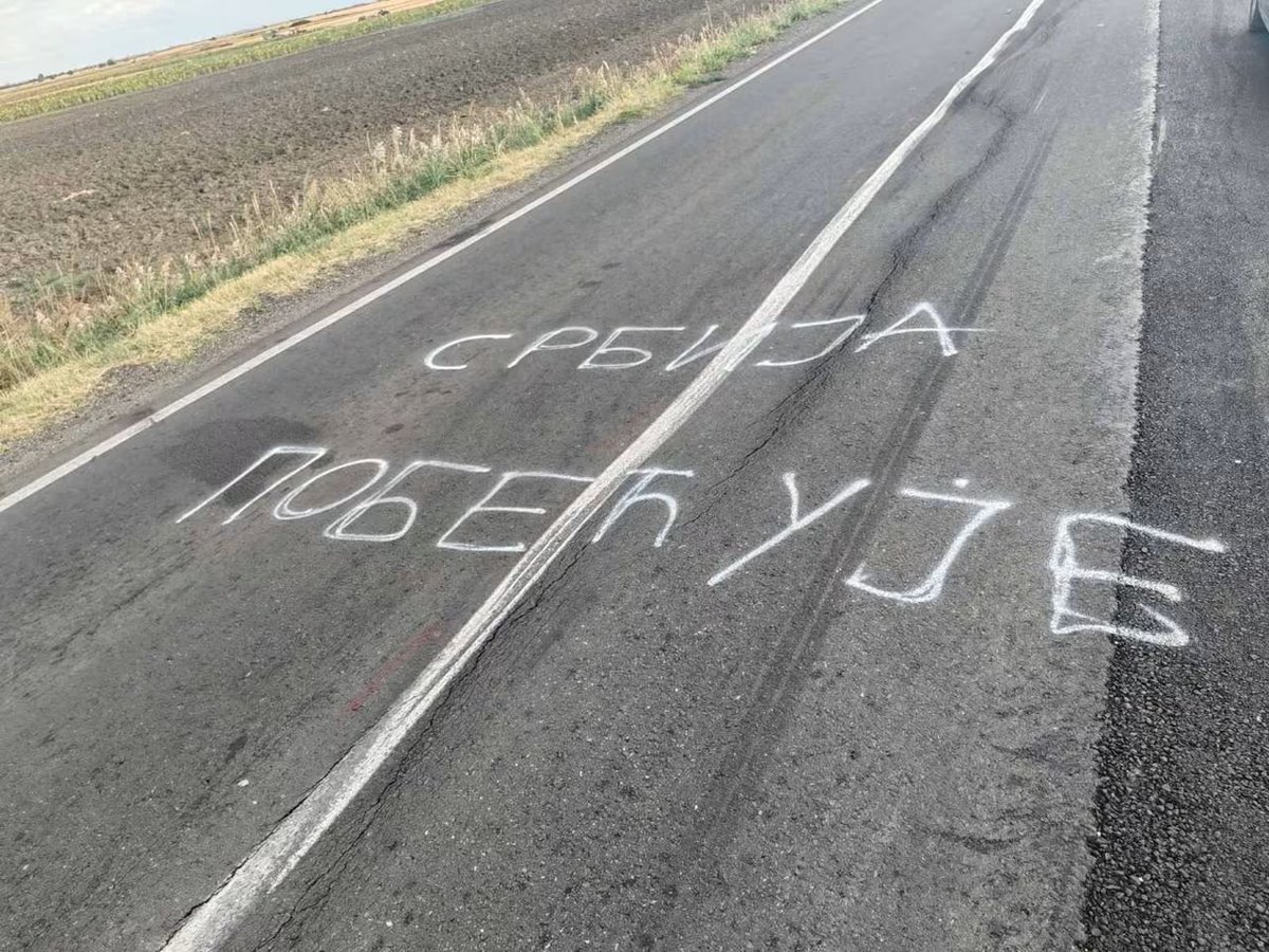 platonova_tetka's tweet photo. Njih baš jebe ovo Ђ 😂😂😂 https://t.co/x9r48Yb1Tx