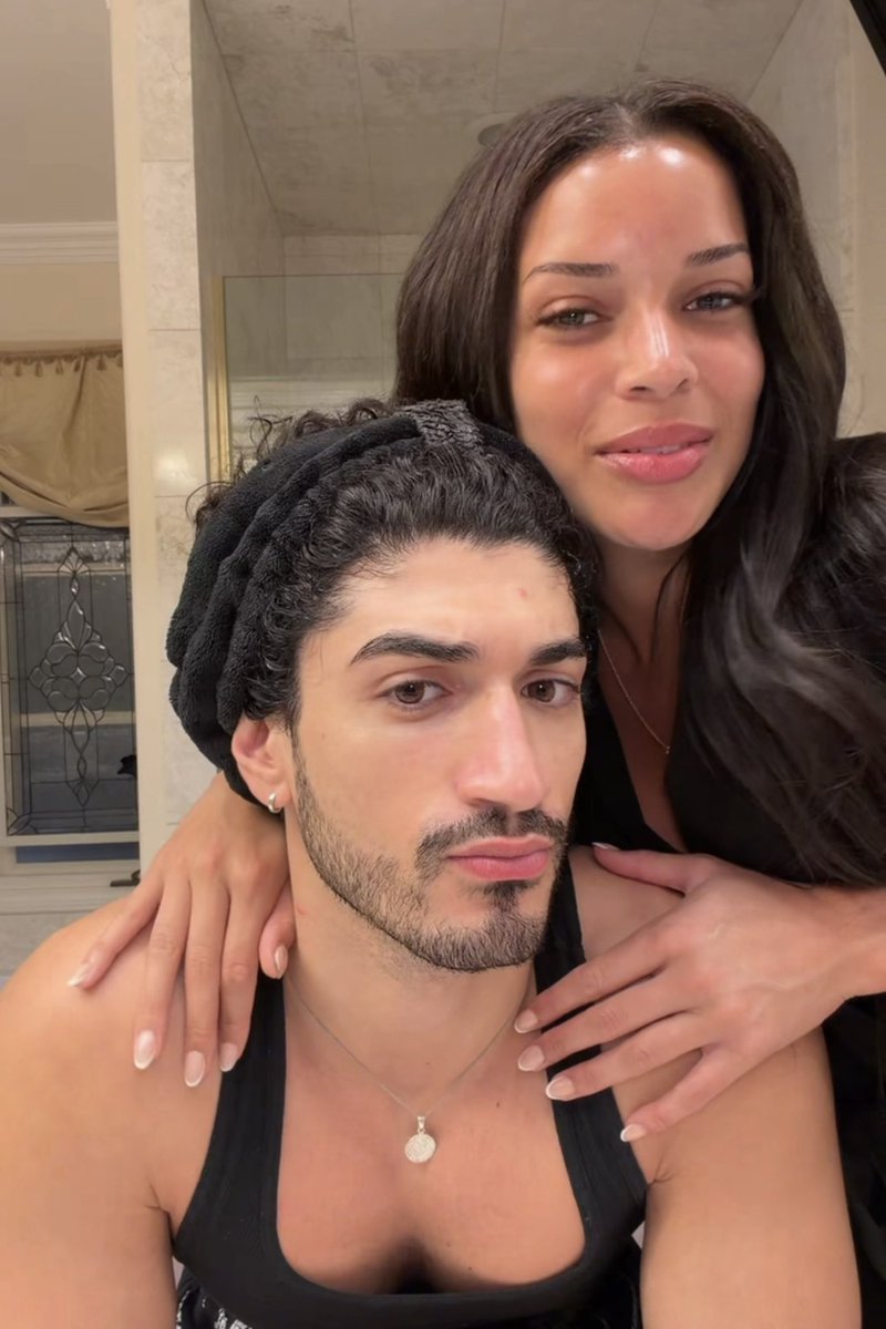 preferedone's tweet photo. I been knew Zach was fine, but damn this man is beautiful https://t.co/dDGE7A8Aq5