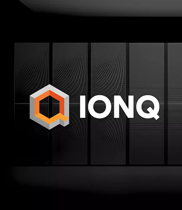 Sam_Badawi's tweet photo. $IONQ demonstrated what it calls the industry’s first end-to-end real-time quantum error correction decoder running on a single standard CPU, removing a major bottleneck for fault-tolerant quantum computing.

The system handled up to 408 logical qubits and 31.5M quantum operations with as little as 0.02% added delay.