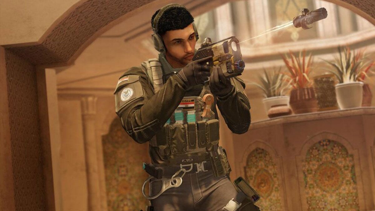 IGN's tweet photo. Ubisoft has discussed how it is bracing for the launch of Grand Theft Auto 6, and plans to reward Rainbow Six Siege players who stick around "like kings and queens." https://t.co/KpfHT1AX5k https://t.co/wHGSgTjHPG