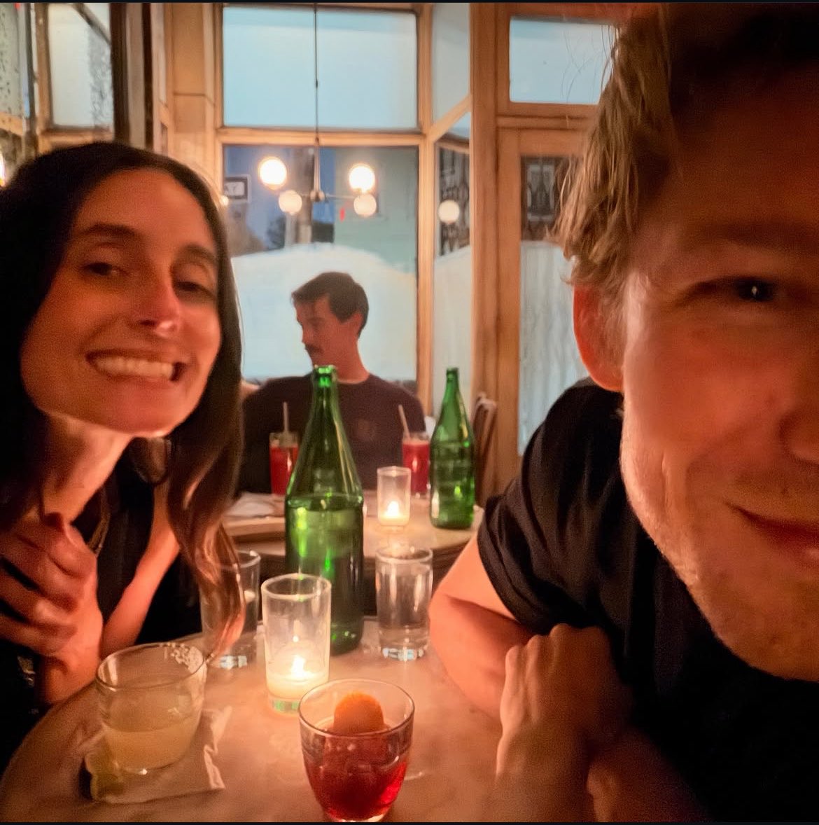 joealwyners's tweet photo. Joe Alwyn and Mary Beth Barone in new photos shared by Mary on IG feed. https://t.co/XVYEzGDVAI