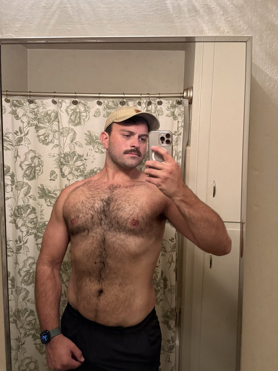 norcalex_'s tweet photo. Down 4 more lbs and 2% more body fat :3 https://t.co/ulUKJFFN3W