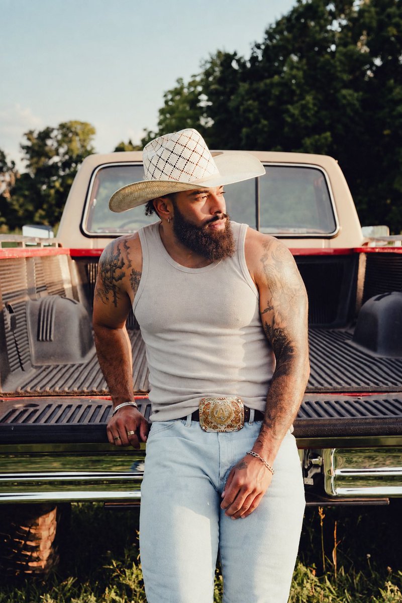 MfDonLouis's tweet photo. Built different. Country soul, Texas Made🔥 @dawsonbourdette https://t.co/EL0buMRKUC