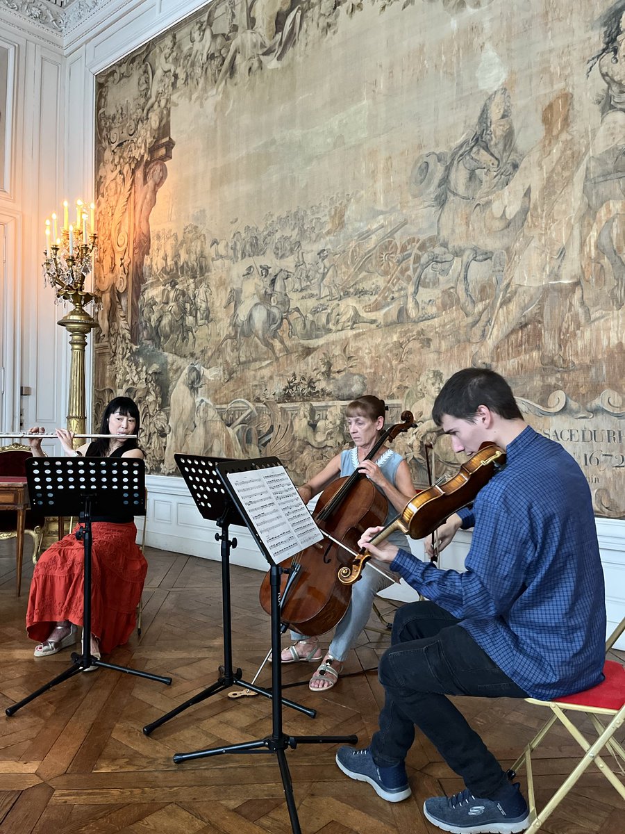 ChCompiegne's tweet photo. 📸 Retour en images sur les Journées européennes du patrimoine 

Vous avez été près de 11 000 ce week-end à nous rendre visite, merci à tous !
Un grand merci au Ballet Imperial qui a fait vibrer le château et au conservatoire de musique de Compiègne pour ses concerts. https://t.co/vXckj0qsgG