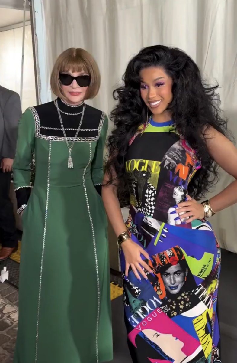 prettyandbardi's tweet photo. The fashion elites love themselves some Cardi B 🔥🔥🤏🤏 https://t.co/6BsITlflKk