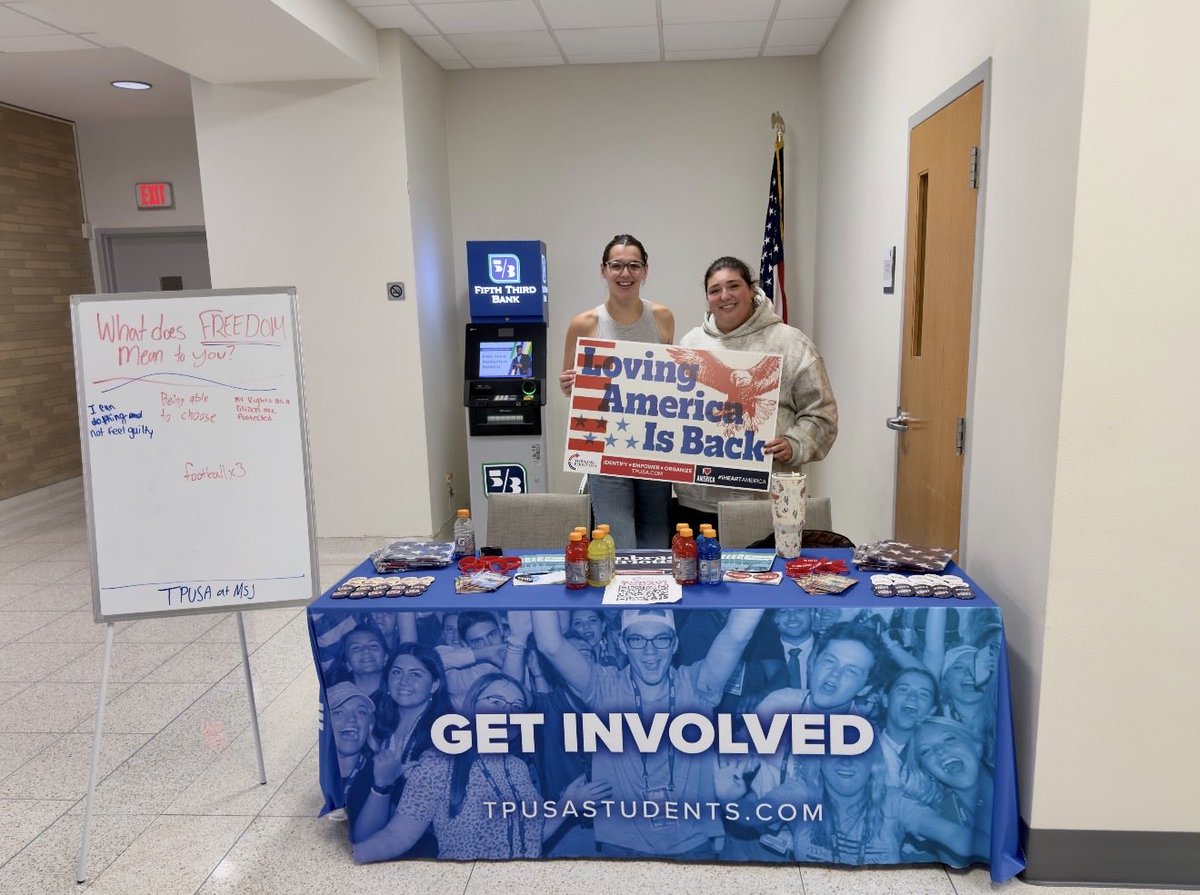 RubyRosenblum's tweet photo. Another great day doing tabling https://t.co/nZyDOu3Hpf