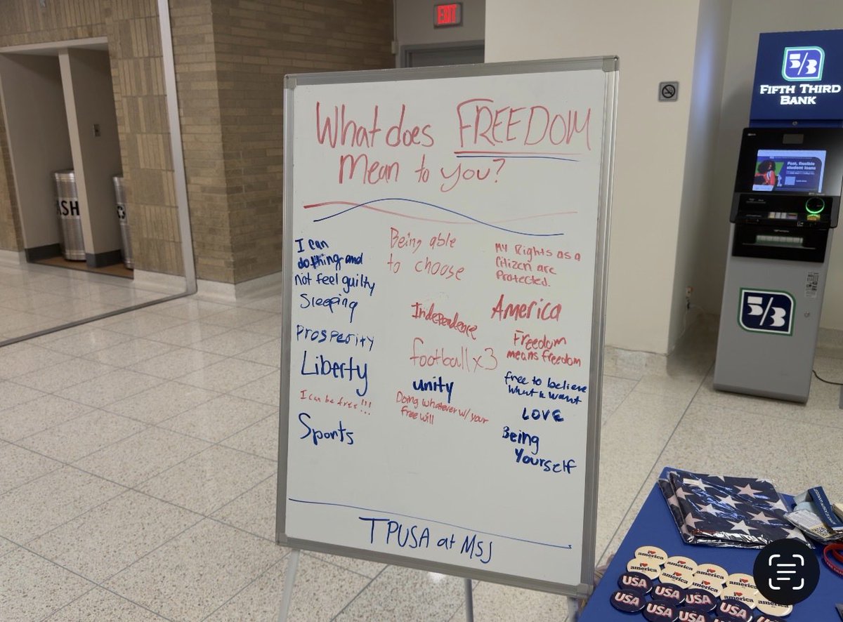 RubyRosenblum's tweet photo. Another great day doing tabling https://t.co/nZyDOu3Hpf