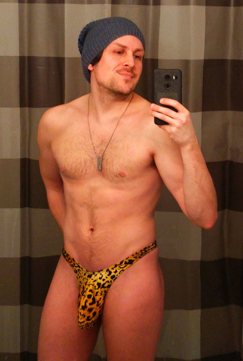 male___stripper's tweet photo. Spotted in my natural habitat. 🐆
#malestripper #magicmike #maleexoticdancer #stripper #exoticdancer #thongman #thongmen #guysinthongs #thong #gstring #manthong #bulge #hung #thongfetish https://t.co/ITDVbuHd4k